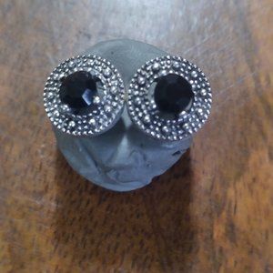 Medium Round Earrings